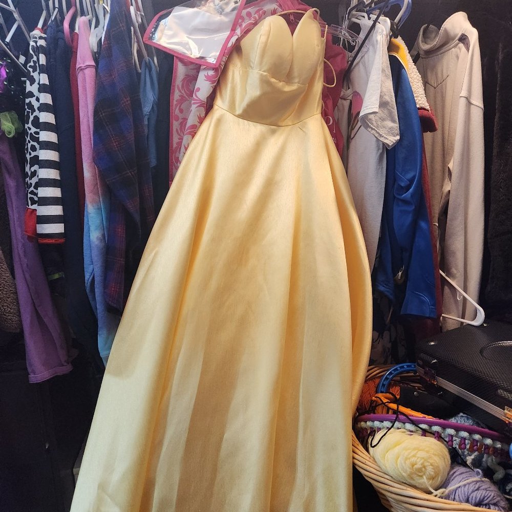 Sheri Hill Prom Dress